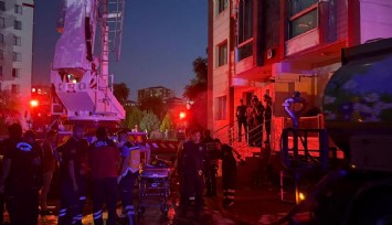Diyarbakır’da facia: 13 katlı binadaki yangında 3 can kaybı, 14 yaralı