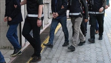 İzmir ve İstanbul'da  FETÖ operasyonu: 174’ü muvazzaf, 176 asker gözaltına alındı