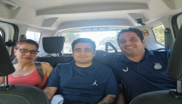 İZBB zabıta ekipleri YKS’ye giren öğrenciler için yardıma koştu