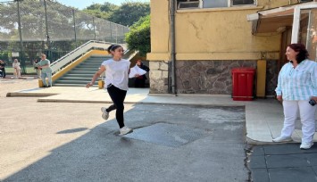 İzmir’de saniyelerle yarış: YKS adayları son anda sınava yetişti