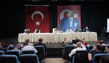 Konak Meclisi’nde Başkan Tugay’a destek: Hak arama halk sağlığını tehdit edecek boyuta gelmemeli