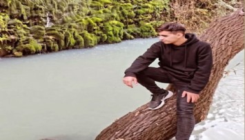 Manisa’da çöp kamyonunun çarptığı motosiklet sürücüsü kurtarılamadı