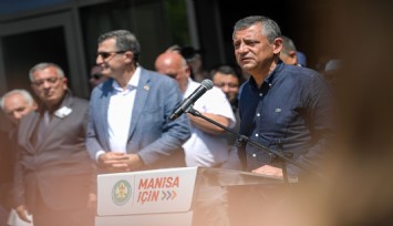 Özel, Zeyrek'in cenaze töreninde konuştu: ''Manisa'da mucize gerçekleştirdi, yüzde 60 oy aldı''
