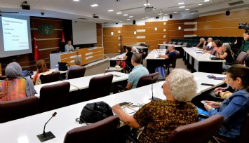 Sebzeciliğin temelleri bilimsel yöntemlerle anlatıldı