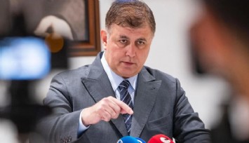 Tugay CHP'nin olağanüstü zirvesi ile ilgili konuştu: Keşke tanıdıklarını işe sokmak yerine yanlışı söyleselerdi
