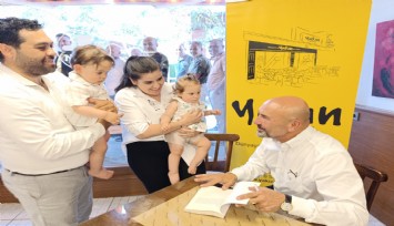 Tunç Soyer, Başka Bir Dünya Mümkün Kitabını İmzaladı