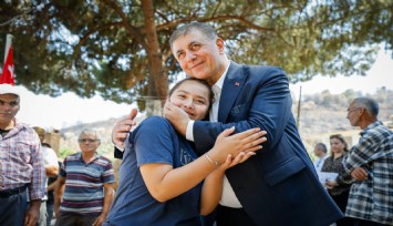 Başkan Tugay, Ödemiş'te yanan bölgelerde incelemelerde bulundu