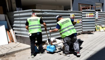 Bornova’da Süpürge Timi görevde