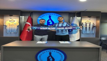 Karşıyaka’dan golcü atağı
