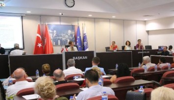 Karşıyaka meclisi olağanüstü toplandı: Karşıyaka Belediyesi'nden SGK borçları için taşınmaz devir hamlesi