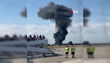 Londra’da yolcu uçağı havalandıktan saniyeler sonra düştü