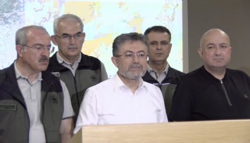 Bakan Yumaklı açıkladı: Çanakkale merkezdeki yangın kontrol altında, 4 şüpheli gözaltına alındı