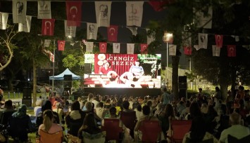 Bayraklı'da Açık Hava Sineması  keyfi