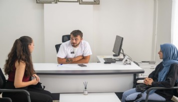 Bornova Belediyesi’nden öğrencilere YKS tercih desteği