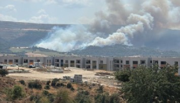 Çanakkale’de yangın yerleşim yerine yaklaştı