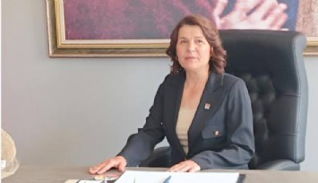 Foça’da çevre atıkları tartışması: Başkan Fıçı toplamayacaklarını açıkladı