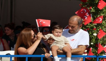 İzmir büyük zaferin 103. Yılını kutladı: Cumhuriyet Meydanı’nda 30 Ağustos coşkusu