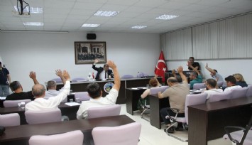 Kula meclisinde istifa depremi: 2 asil, 1 yedek CHP’li görev bıraktı