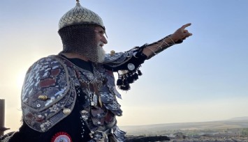 Malazgirt Kalesi’nde tarihi an: 51 yıl sonra askerlik yaptığı yerde yeniden fetih heyecanı