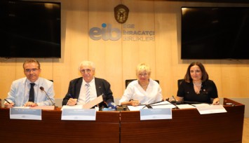 Türkiye bursları programı İzmir’de tamamlandı: Uluslararası öğrencilere sertifika verildi