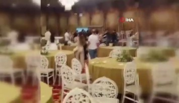 Adana’da düğün kavgaya dönüştü: Uçan tekmeli saldırı kamerada