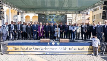 Hedef İzmir'in çarşı ve pazrlarını canlandırmak