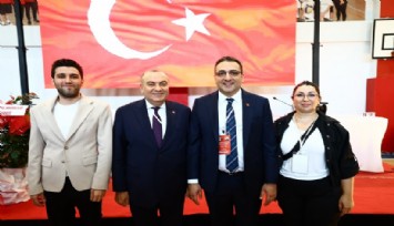 CHP Balçova İlçe Kongresi’nde Murat Aküzüm yeniden başkan seçildi