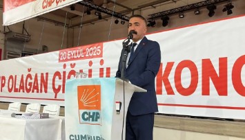 CHP Çiğli İlçe Kongresi’nde Erkan Akar yeniden başkan seçildi
