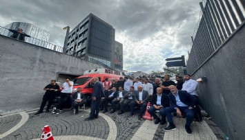 İstanbul İl Başkanlığı'nda hareketli dakikalar: Vekiller Tekin'i bekliyor, biber gazlı müdahale başladı