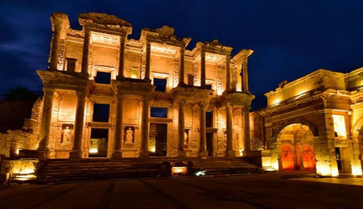 UNESCO Dünya Mirası Listesinde 1. Ören Yeri: Efes'i 1 Milyon 741 bin kişi ziyaret etti
