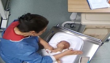 5 günlük Deniz, hemşire şiddeti sonucu engelli kaldı