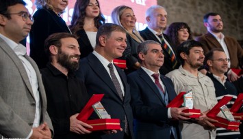 Başkan Tugay: Ya basın özgür olacak ya da demokrasi eksik kalacak