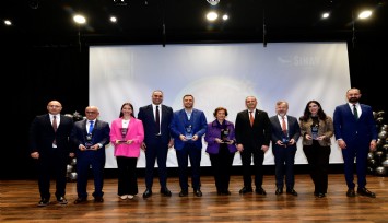 Bornova, eğitime desteğiyle fark yarattı