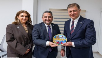 Cemil Tugay’dan 40. yıl mesajı: İzmir- Bakü kardeşliği daha da güçlenecek