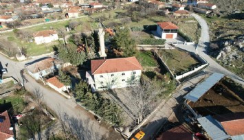Denizli'de köyün tek camisinin bir kısmı ve avlusu icradan satılığa çıkarıldı