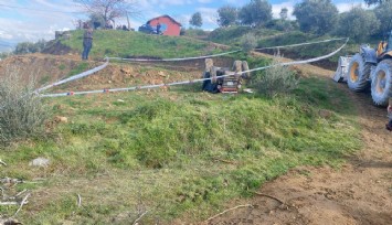 İzmir'de şarampole devrilen traktör sürücüsü hayatını kaybetti