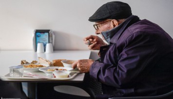 Kent Lokantaları İzmir'de dayanışmayı büyüttü: 700 Bin porsiyon, binlerce askıda yemek
