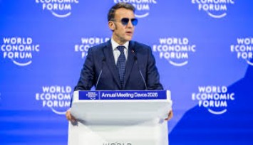 Macron'dan AB'nin ABD'ye karşı 'ticaret bazukasını' devreye sokması talebi