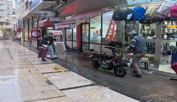 Manisa’da kuvvetli fırtına ve sağanak etkili oldu