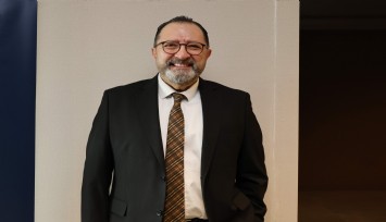 Üç haftayı geçen öksürük veremin habercisi olabilir