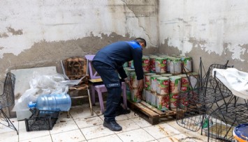 İzmir'de sağlıksız gıda üretimi yapanlara zabıtadan suçüstü