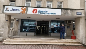 Kamu binasında büyük densizlik: Tuvalet kültürünüz gelişmemiş deyip vatandaşa tuvaletleri yasakladılar