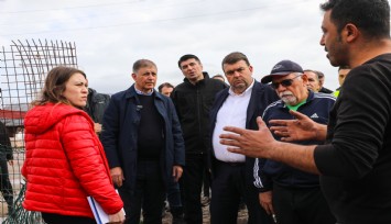 Seferihisar'da sel ve fırtına sonrası yoğun mesai: Tüm ihbarlara anında müdahale