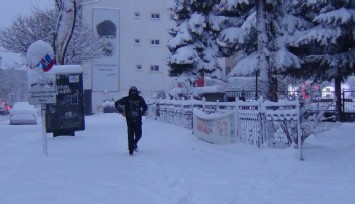 Valilikler duyurdu: O illerde kar tatili