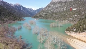 Antalya-Konya karayolunda son durum dron ile görüntülendi: 4 kilometrelik kısım sular altında