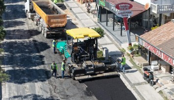 Çeşme’nin yolları yaza hazırlanıyor