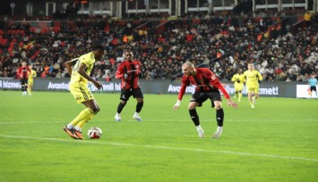Fenerbahçe Gaziantep'i farklı mağlup etti: 0-4