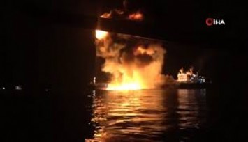 İran: 'Basra Körfezi'ndeki ABD'ye ait petrol tankeri uyarılara uymadığı için vuruldu'