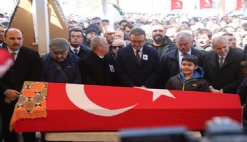Öğrencisi tarafından öldürülen Fatma Nur öğretmen son yolculuğuna uğurlandı