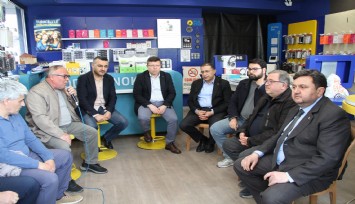 AK Parti Kula'da Mahalle Başkanları Toplantısı gerçekleştirildi